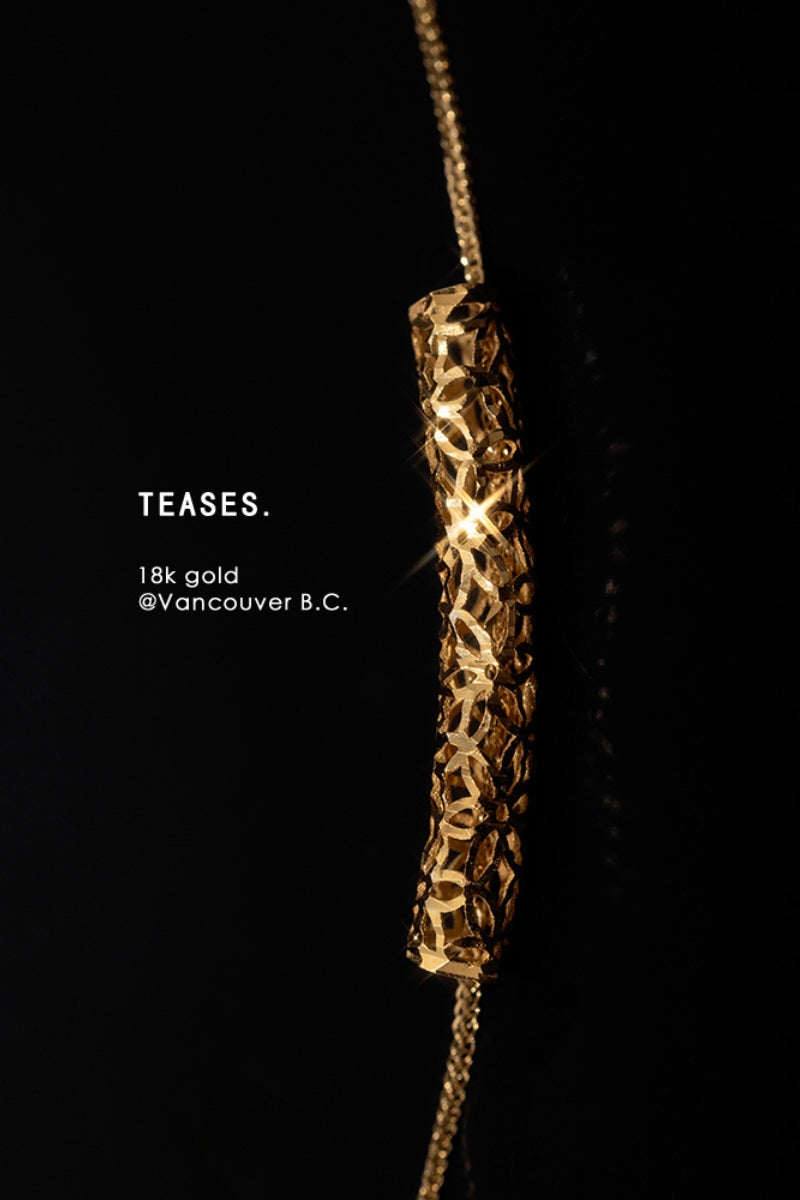 Horn of Plenty Hollow Bracelet in 18K Gold, Oriental Beauty Collection