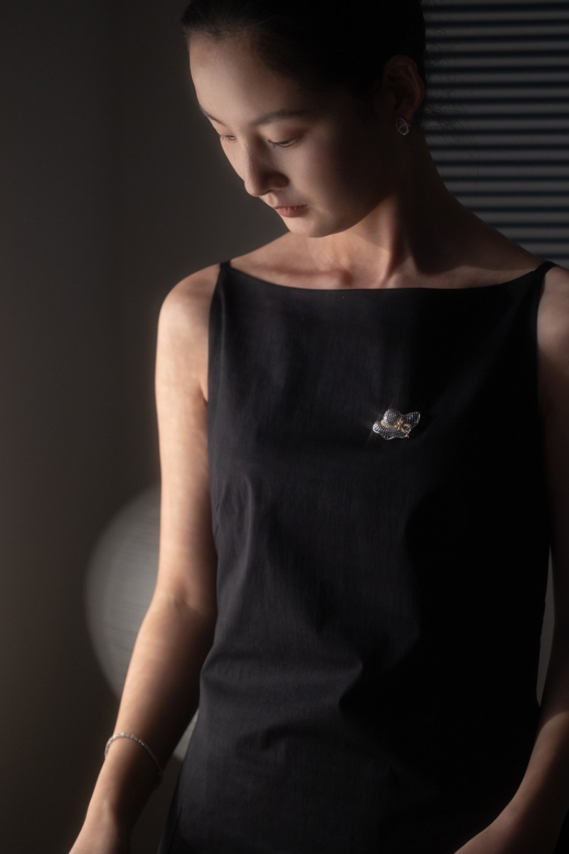 Antique Coco 24K Gold Diamond Two-Tone Hat Brooch | Vintage TEASES