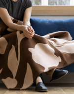 Tulip Jacquard Lambswool Throw Blanket - Image 4